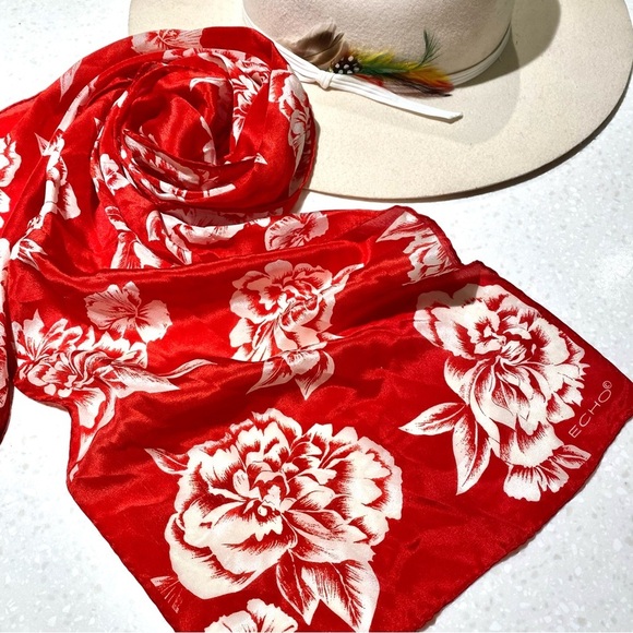 Vintage Accessories - Lovely SILK floral scarf/wrap w prairie country vibe